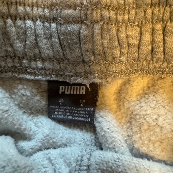 set puma for kids sweater and pants with red/blue on side of pants full zipper - Picture 9 of 9